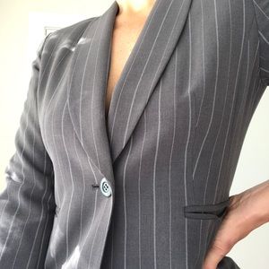 Jones New York Suit Petite grey striped